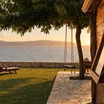 Panoramic Sea View Wooden Cottage Ratzakli, Kefalonia *