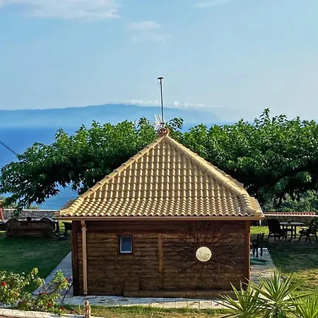 Artsy Wooden Holiday home