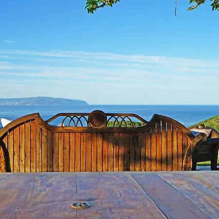 Artsy Wooden Ratzaklíon