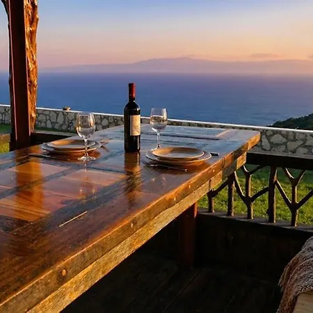 Panoramic Sea View Wooden Ratzakli, Kefalonia Dom wakacyjny Ratzaklíon